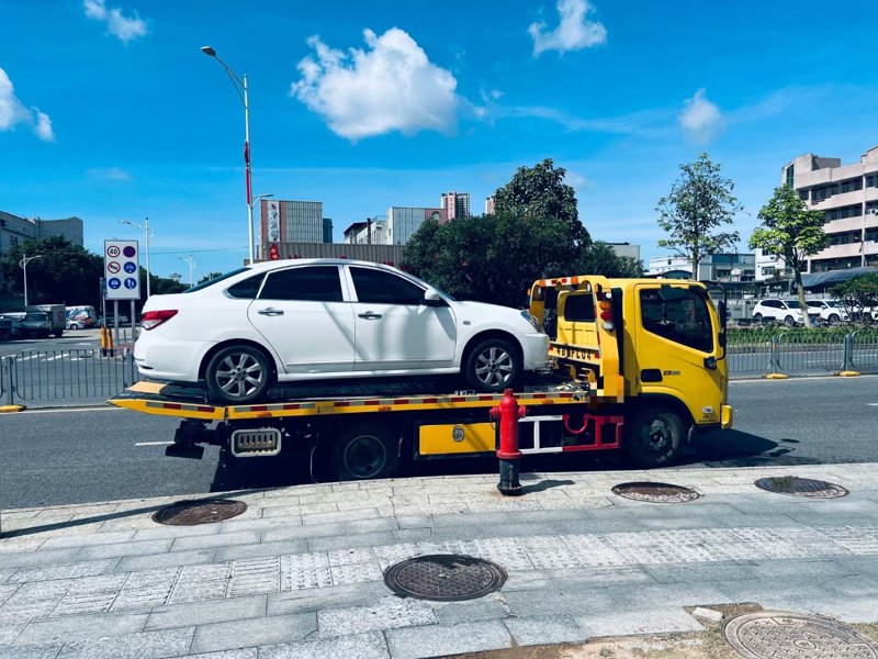 重庆道路救援:风雨无阻的服务守护