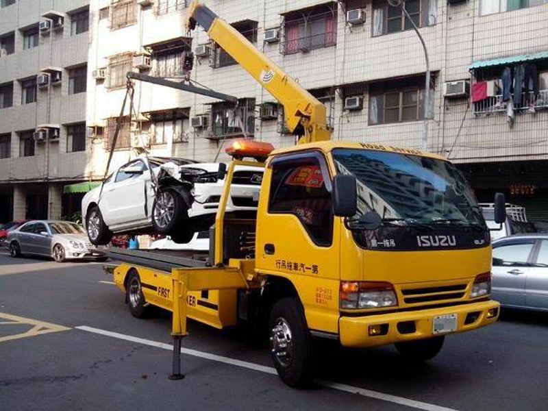 汽车道路救援:关键时刻的守护者